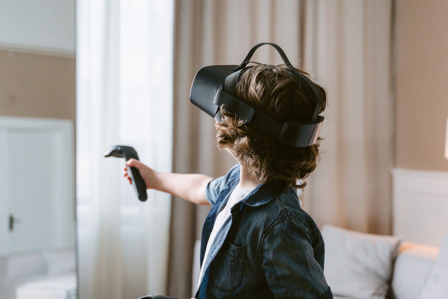 Technologie in Balans: 5 Praktische Tips voor thuis